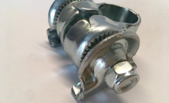 Sadulaklamber sadulale, must/hõbe