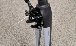 Bulls Carbon maanteratta esihark